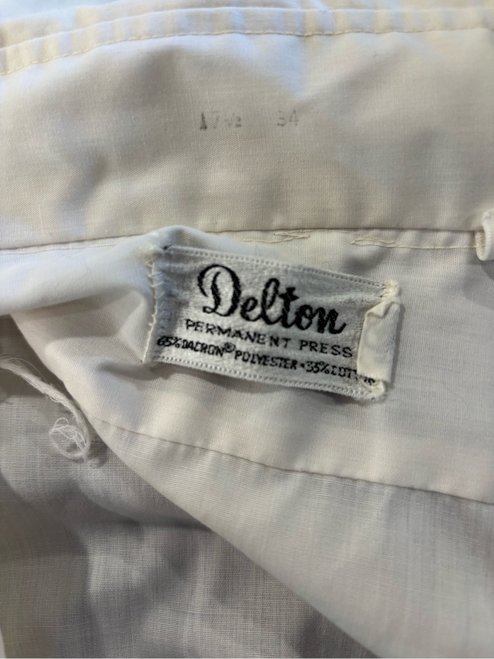 Vintage 70s White Men's Ruffled Front Dress Shirt - Picture 2 of 5